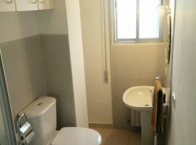 Vut Skyline Apartment *